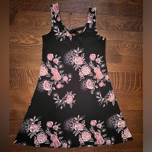 MUDD Women’s Black Floral Dress in Size Small